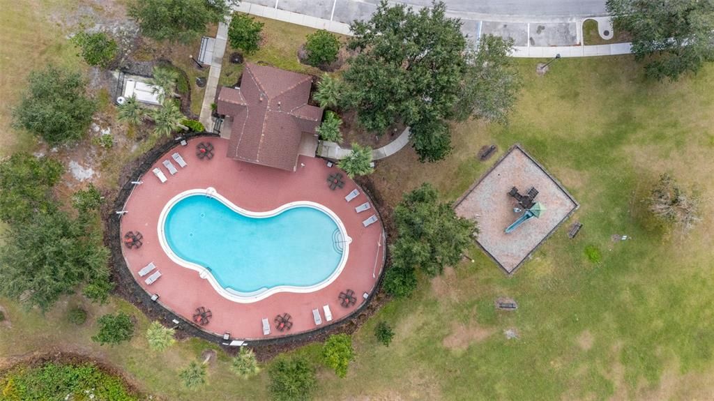 待售: $335,000 (4 贝兹, 2 浴室, 1647 平方英尺)