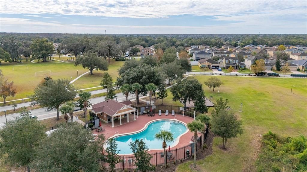 待售: $335,000 (4 贝兹, 2 浴室, 1647 平方英尺)