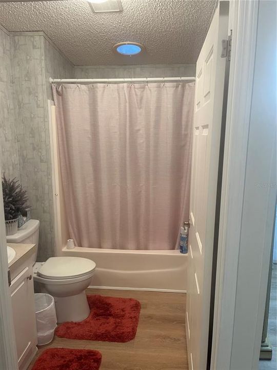 For Sale: $269,000 (2 beds, 2 baths, 1140 Square Feet)