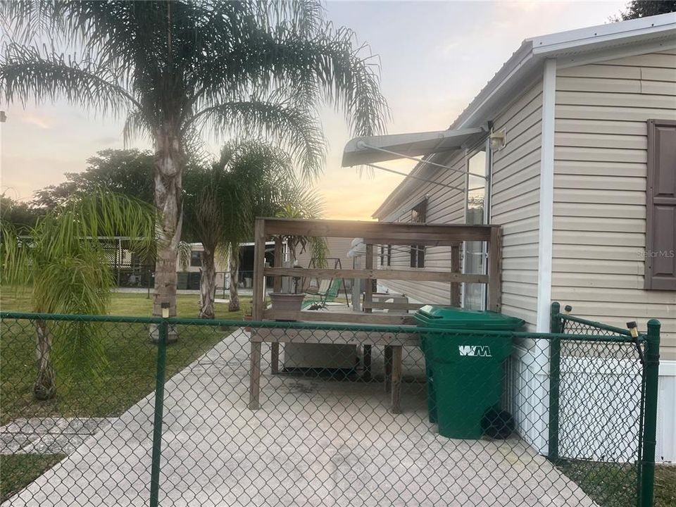 For Sale: $269,000 (2 beds, 2 baths, 1140 Square Feet)