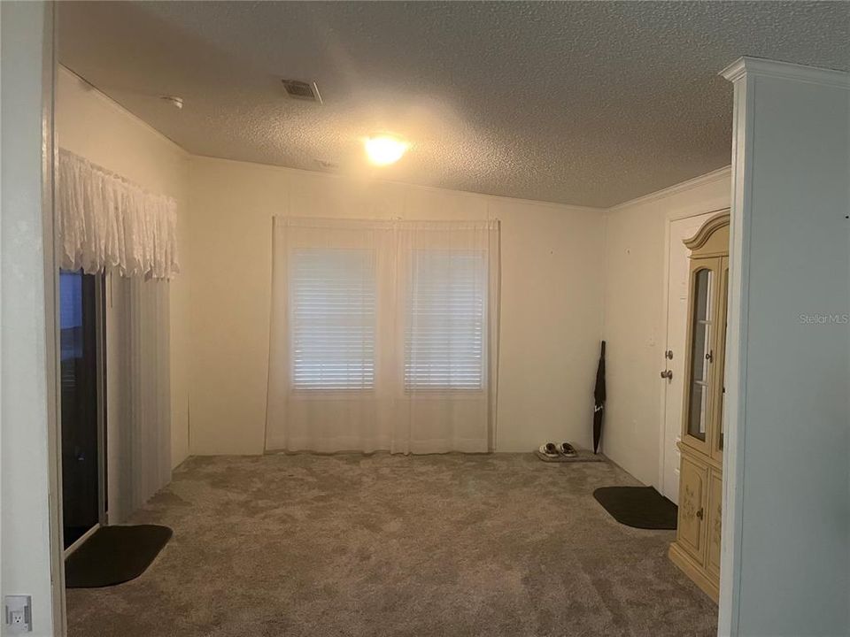 For Sale: $269,000 (2 beds, 2 baths, 1140 Square Feet)