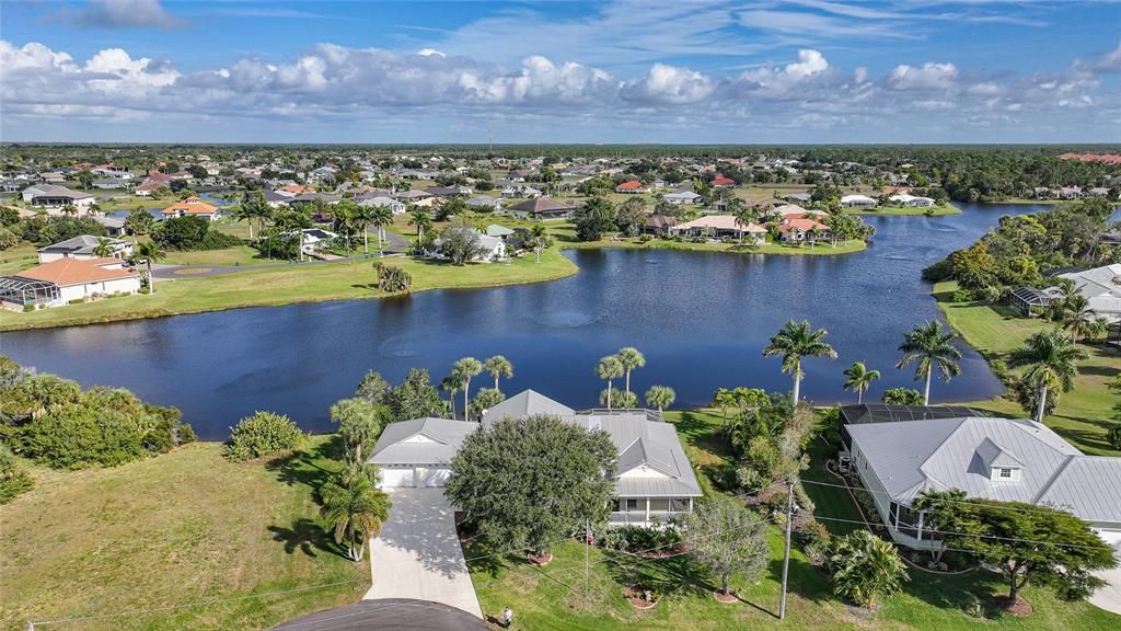 待售: $450,000 (3 贝兹, 2 浴室, 2347 平方英尺)