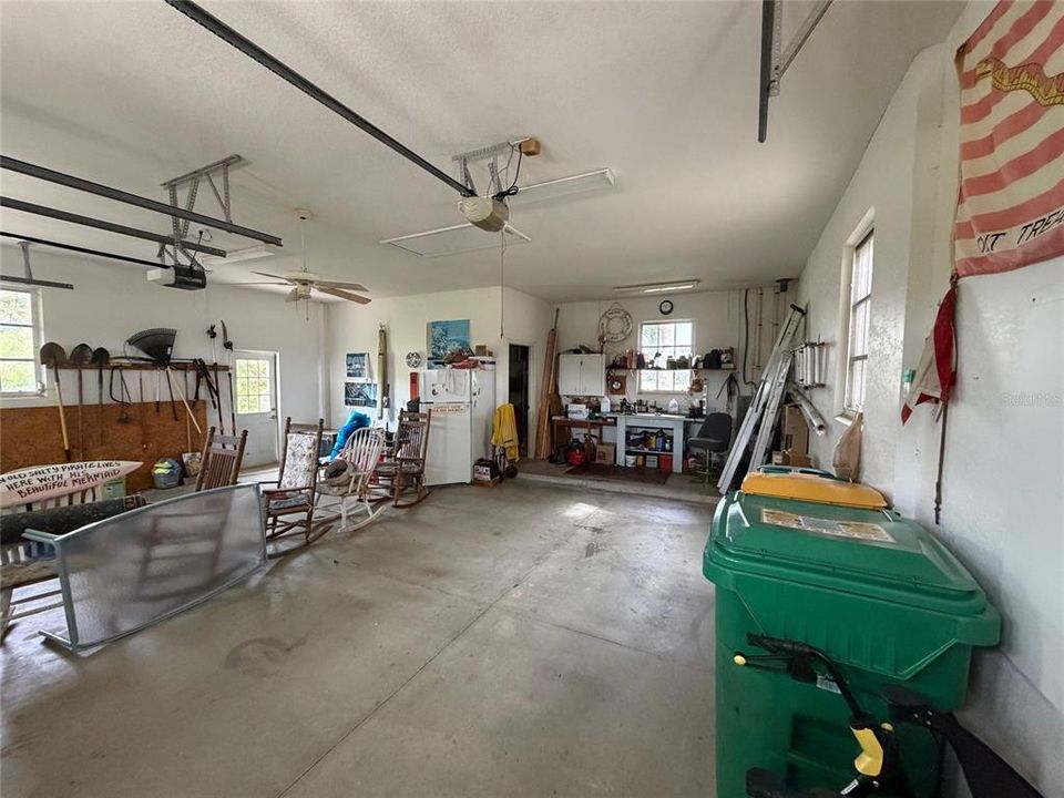 En Venta: $450,000 (3 camas, 2 baños, 2347 Pies cuadrados)