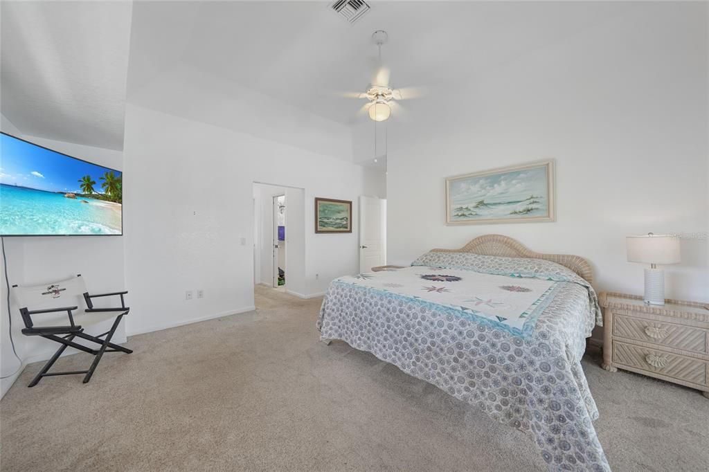 待售: $450,000 (3 贝兹, 2 浴室, 2347 平方英尺)