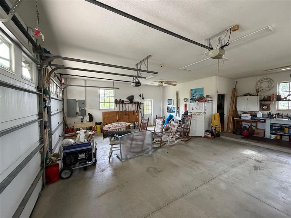 En Venta: $450,000 (3 camas, 2 baños, 2347 Pies cuadrados)