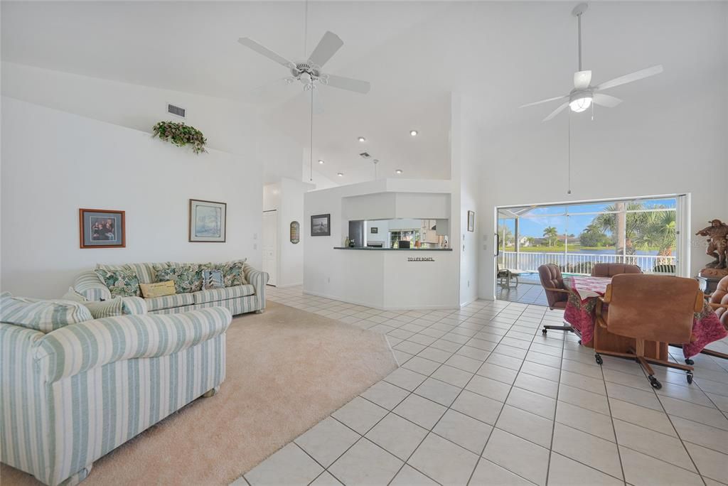 待售: $450,000 (3 贝兹, 2 浴室, 2347 平方英尺)