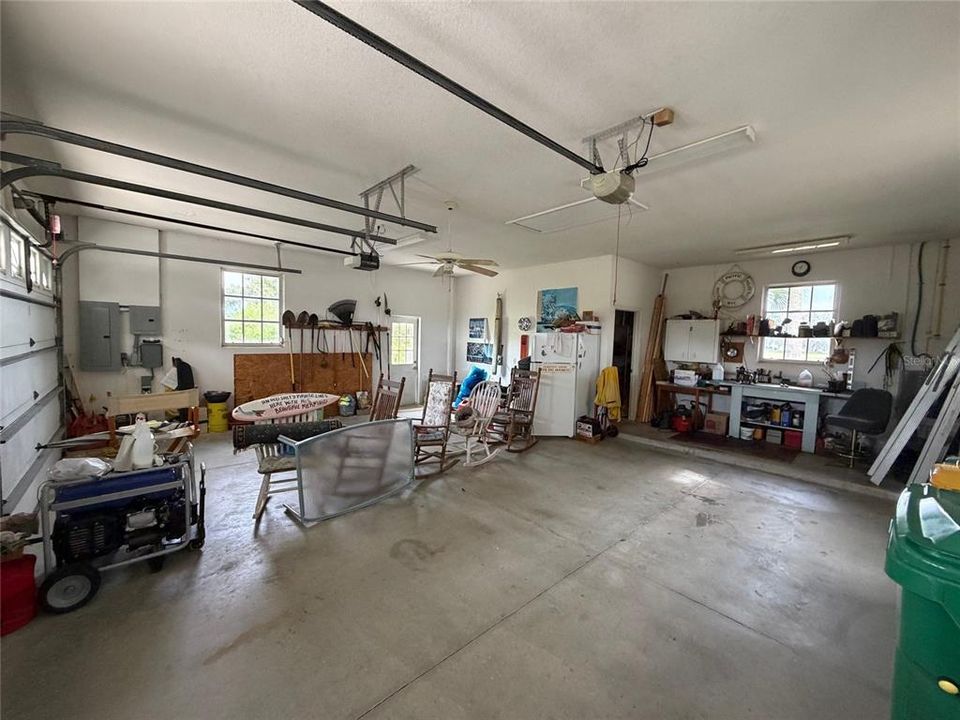 En Venta: $450,000 (3 camas, 2 baños, 2347 Pies cuadrados)