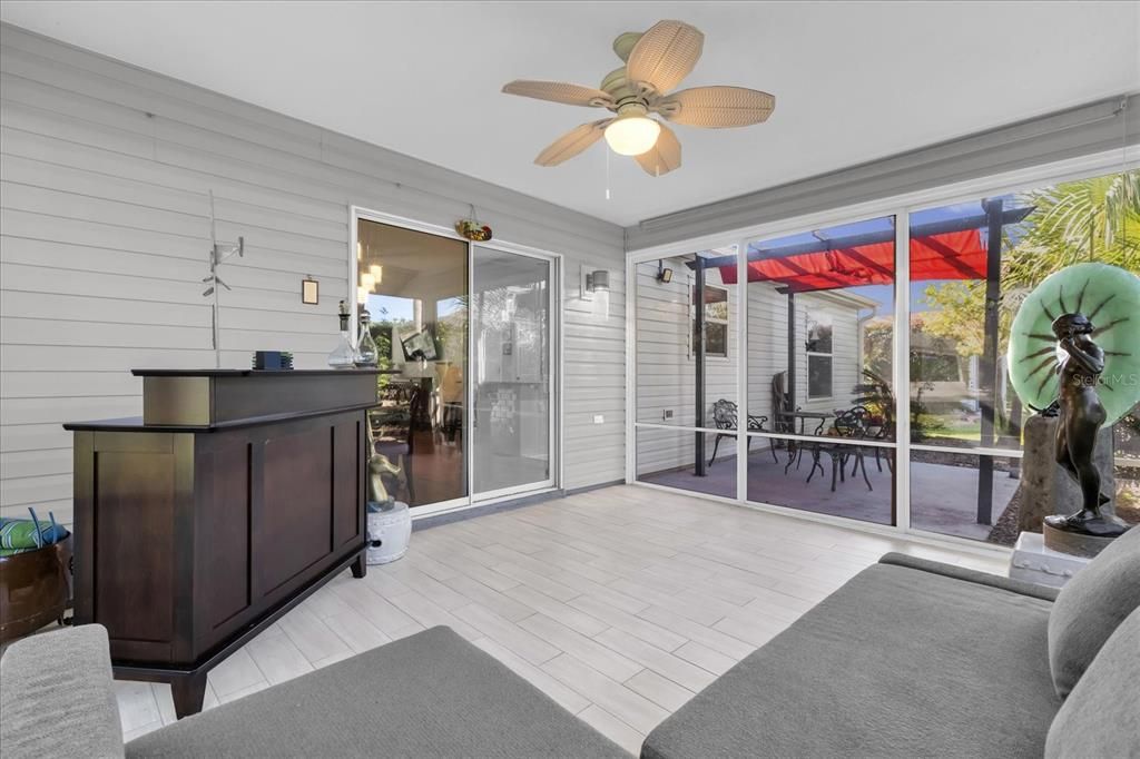 For Sale: $355,000 (3 beds, 2 baths, 1392 Square Feet)