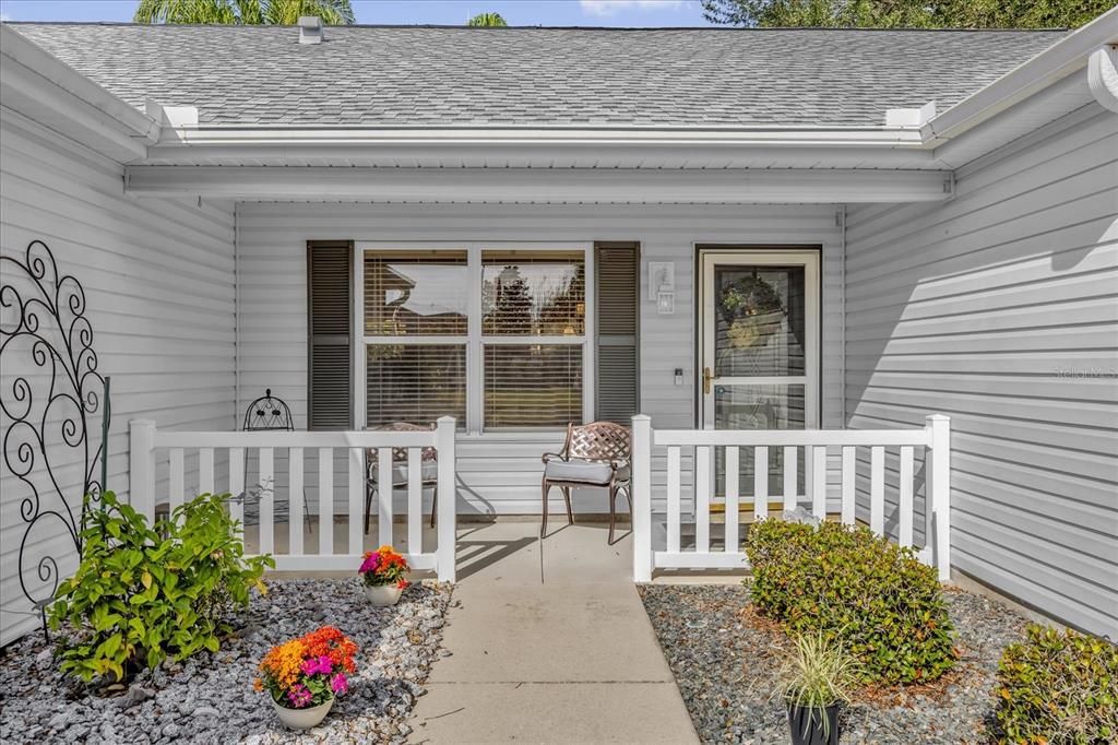 For Sale: $355,000 (3 beds, 2 baths, 1392 Square Feet)