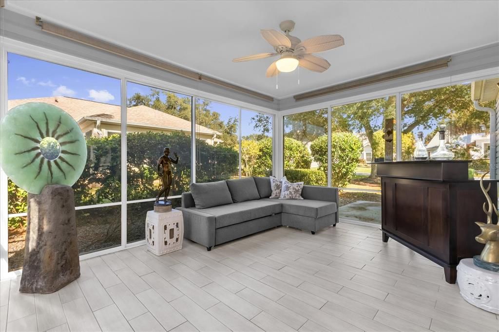 For Sale: $355,000 (3 beds, 2 baths, 1392 Square Feet)