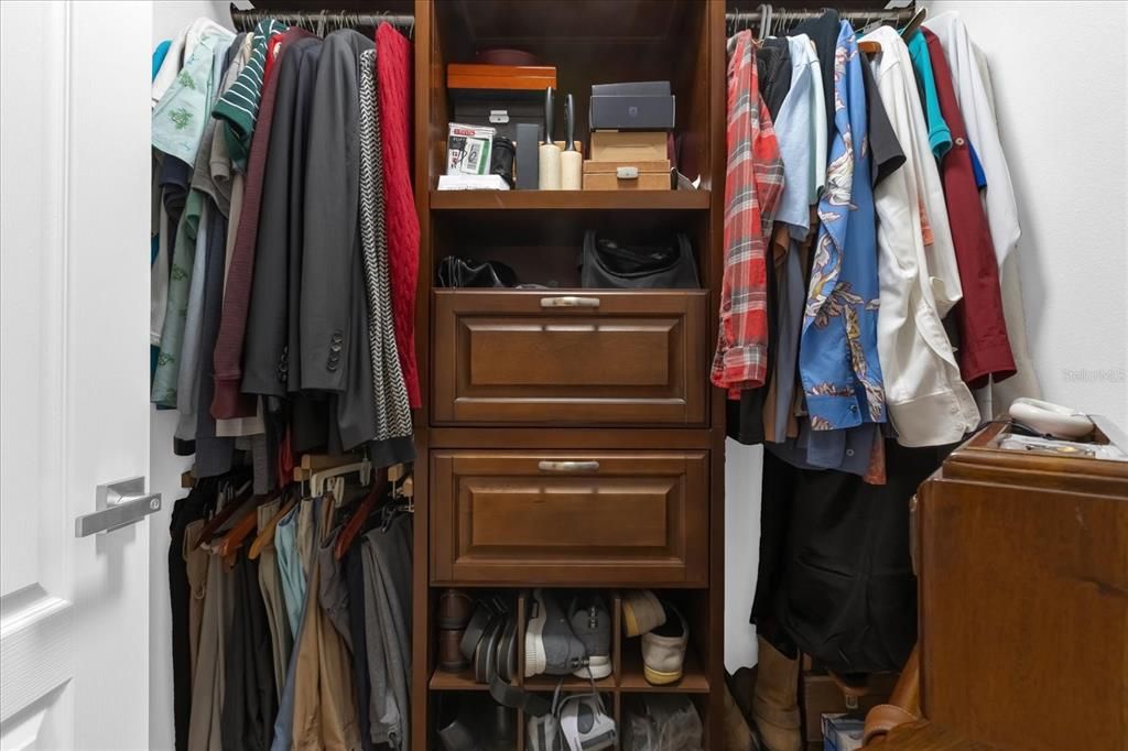 For Sale: $355,000 (3 beds, 2 baths, 1392 Square Feet)