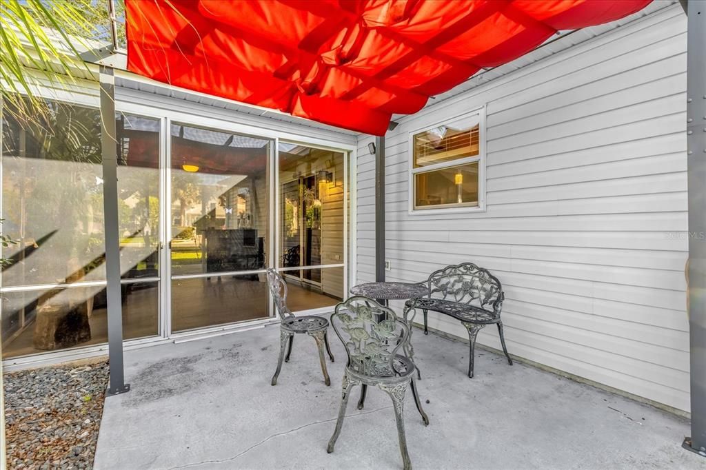 For Sale: $355,000 (3 beds, 2 baths, 1392 Square Feet)