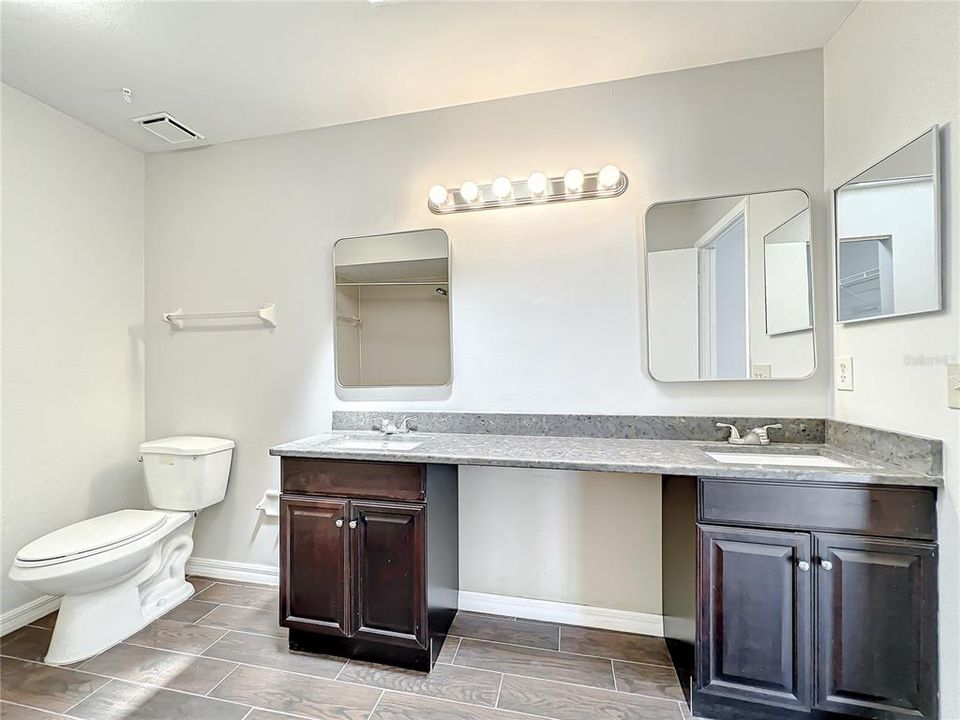 В аренду: $3,000 (3 спален, 2 ванн, 1659 Квадратных фут)