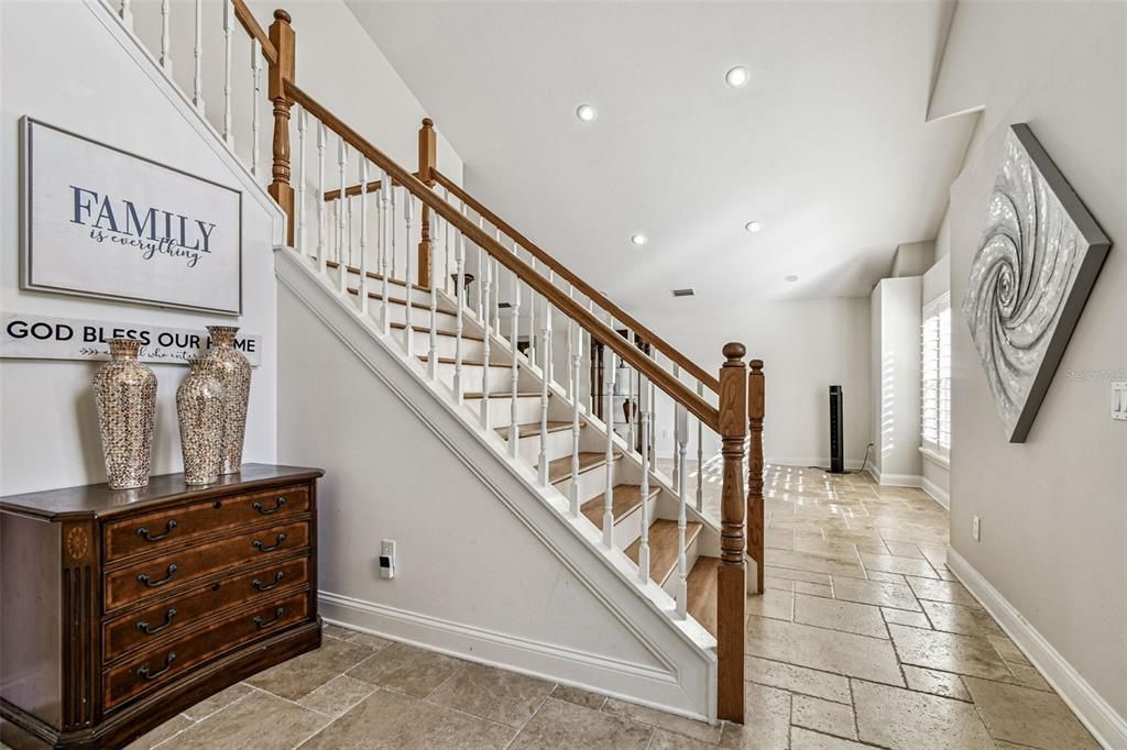 En Venta: $844,500 (4 camas, 3 baños, 2762 Pies cuadrados)