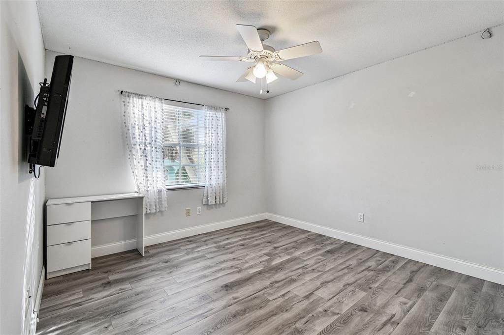 En Venta: $844,500 (4 camas, 3 baños, 2762 Pies cuadrados)