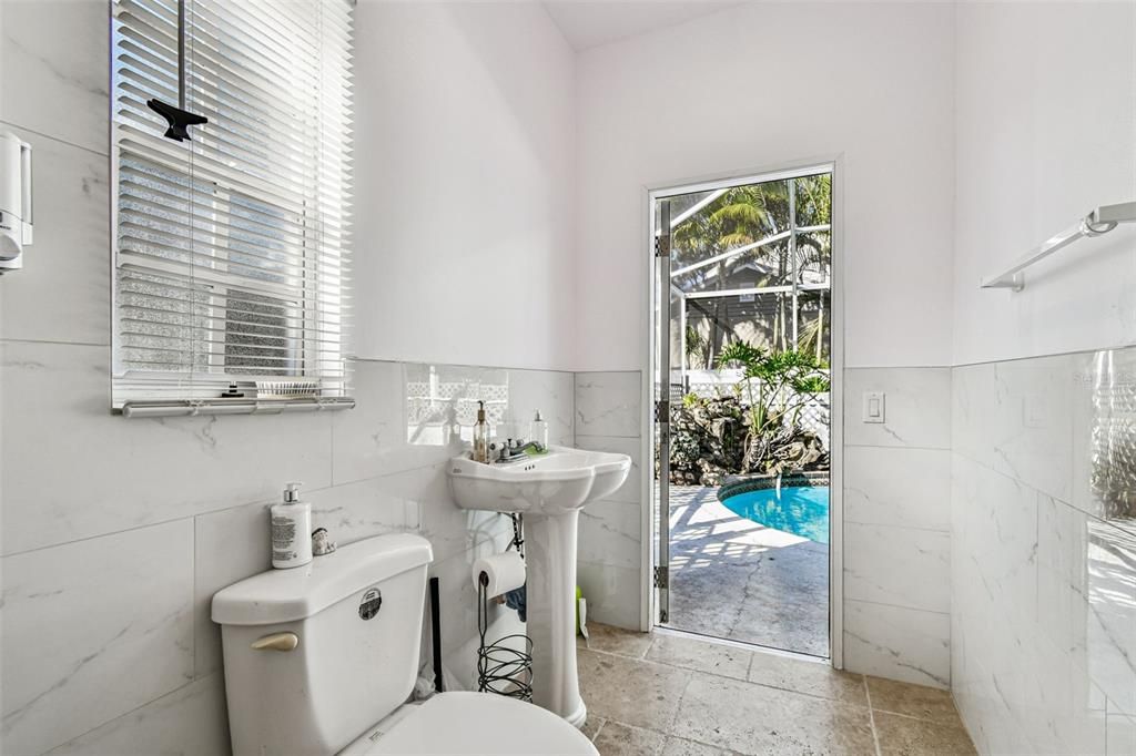 En Venta: $844,500 (4 camas, 3 baños, 2762 Pies cuadrados)