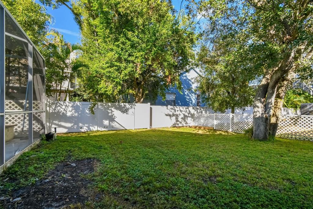 En Venta: $844,500 (4 camas, 3 baños, 2762 Pies cuadrados)