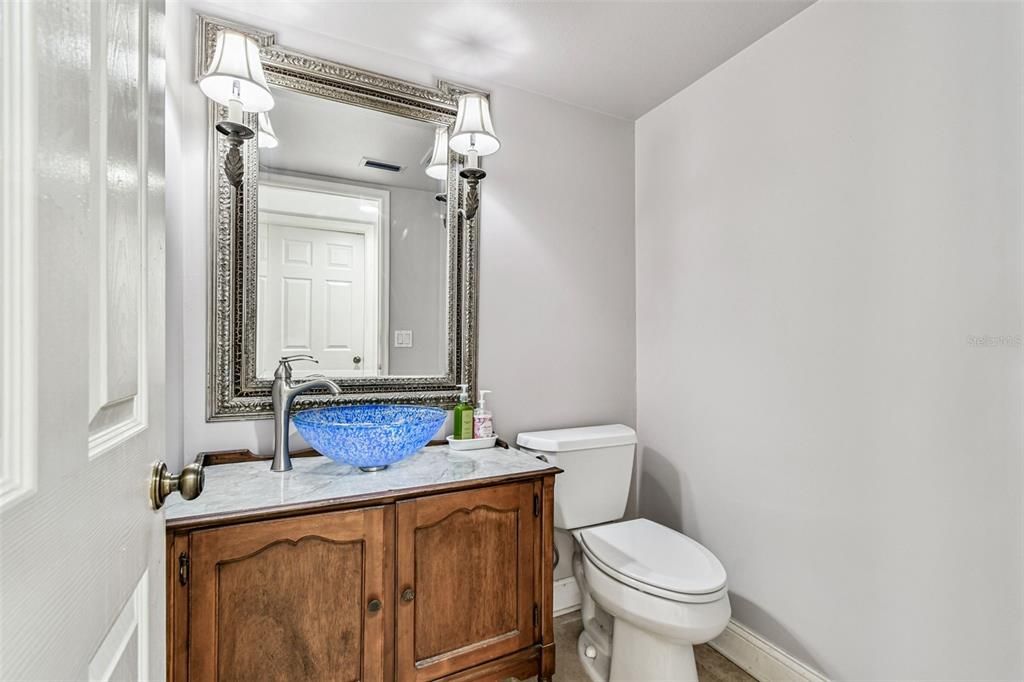 En Venta: $844,500 (4 camas, 3 baños, 2762 Pies cuadrados)