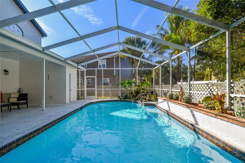 En Venta: $844,500 (4 camas, 3 baños, 2762 Pies cuadrados)