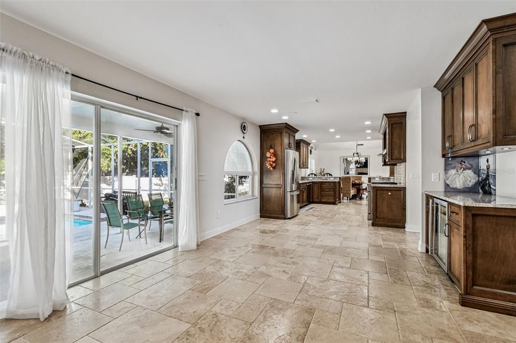 En Venta: $844,500 (4 camas, 3 baños, 2762 Pies cuadrados)