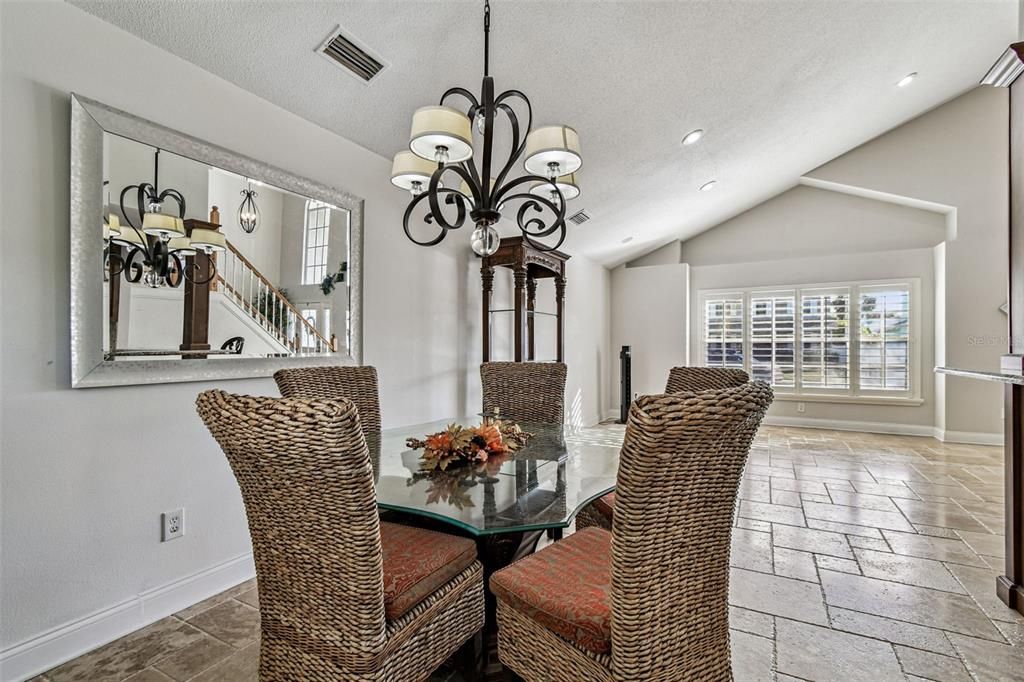 En Venta: $844,500 (4 camas, 3 baños, 2762 Pies cuadrados)