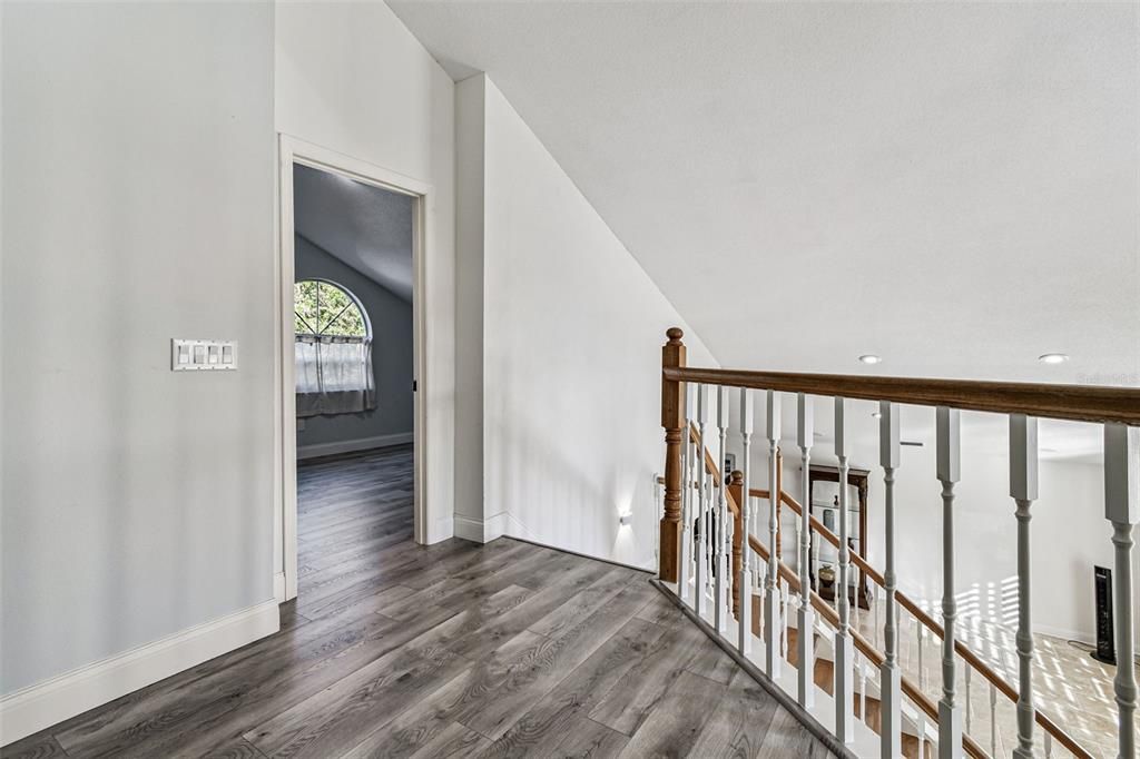 En Venta: $844,500 (4 camas, 3 baños, 2762 Pies cuadrados)