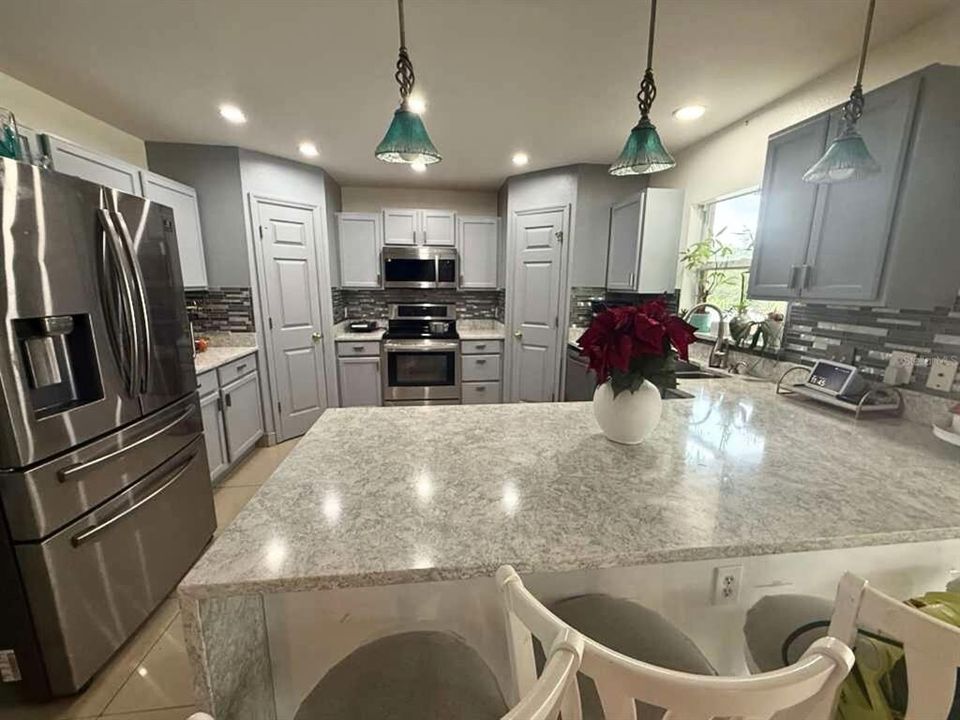 На продажу: $359,000 (5 спален, 2 ванн, 2797 Квадратных фут)