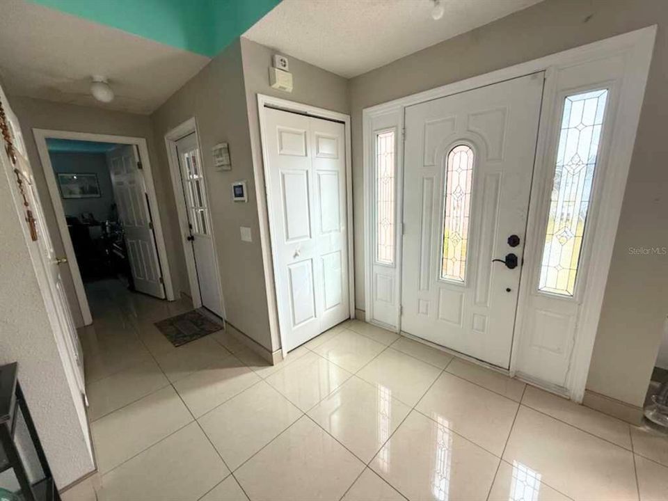 На продажу: $359,000 (5 спален, 2 ванн, 2797 Квадратных фут)