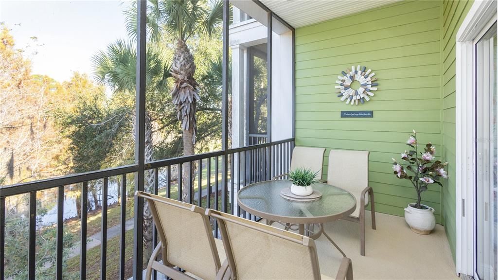 For Sale: $214,000 (2 beds, 2 baths, 1173 Square Feet)