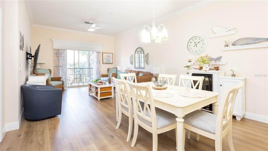 For Sale: $214,000 (2 beds, 2 baths, 1173 Square Feet)