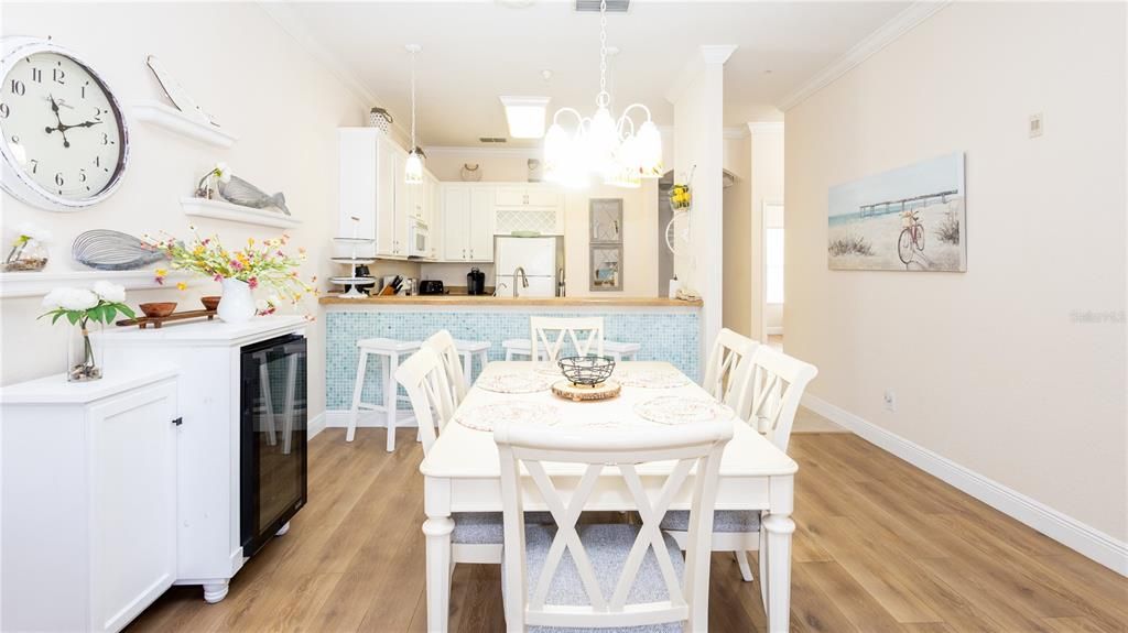 For Sale: $214,000 (2 beds, 2 baths, 1173 Square Feet)