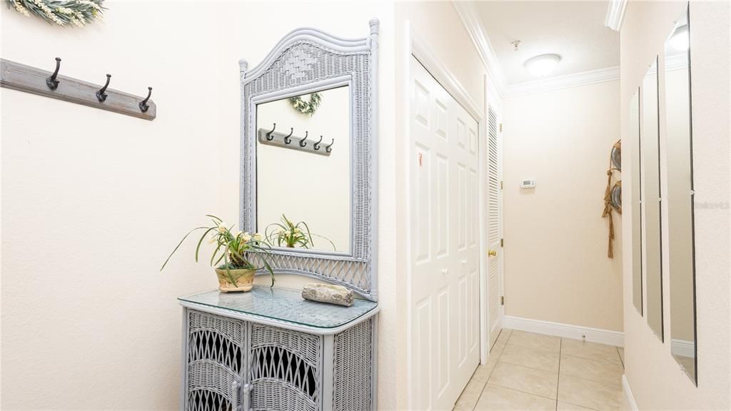 For Sale: $214,000 (2 beds, 2 baths, 1173 Square Feet)