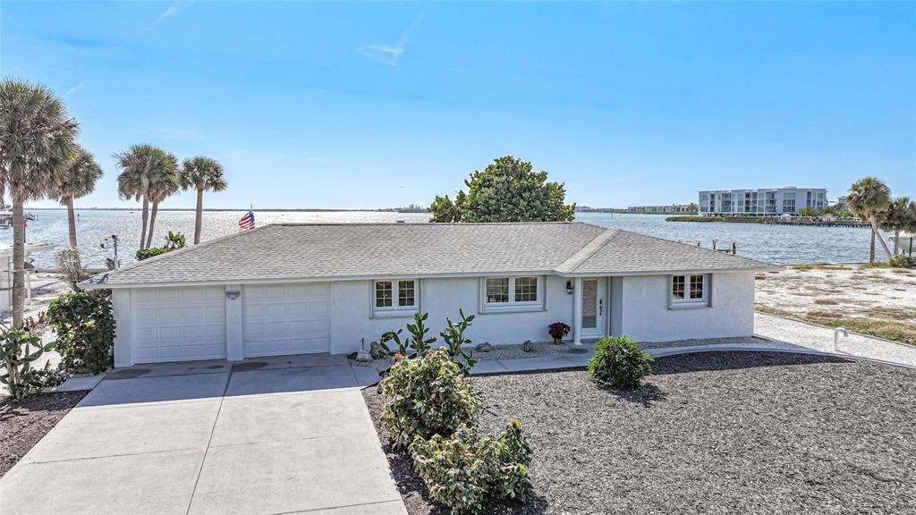 En Venta: $897,000 (2 camas, 3 baños, 1333 Pies cuadrados)