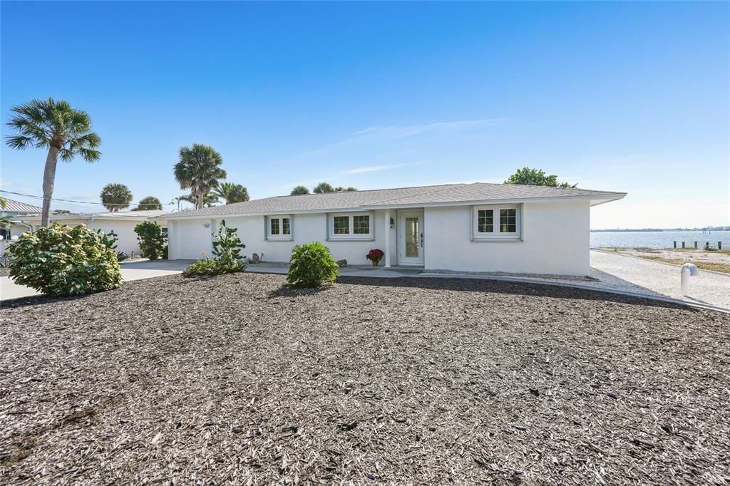 En Venta: $897,000 (2 camas, 3 baños, 1333 Pies cuadrados)