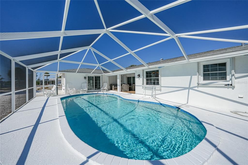 En Venta: $897,000 (2 camas, 3 baños, 1333 Pies cuadrados)