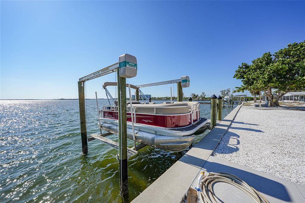 En Venta: $897,000 (2 camas, 3 baños, 1333 Pies cuadrados)