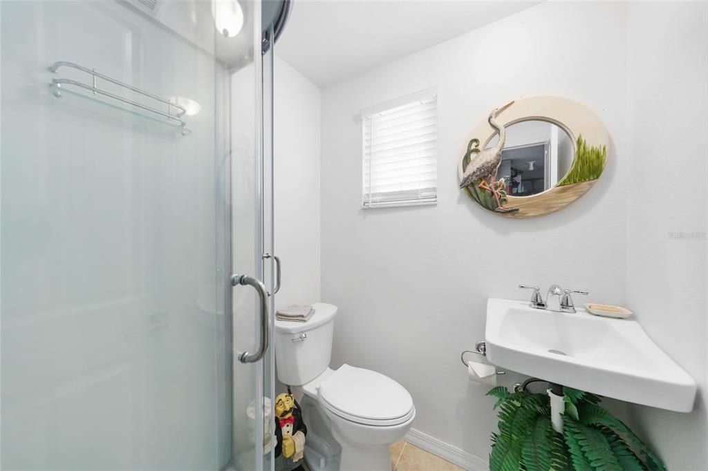 En Venta: $897,000 (2 camas, 3 baños, 1333 Pies cuadrados)