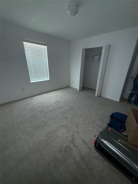 待售: $350,000 (4 贝兹, 2 浴室, 1973 平方英尺)