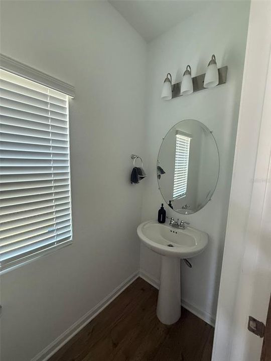 待售: $350,000 (4 贝兹, 2 浴室, 1973 平方英尺)