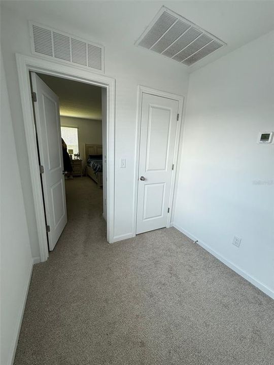 待售: $350,000 (4 贝兹, 2 浴室, 1973 平方英尺)