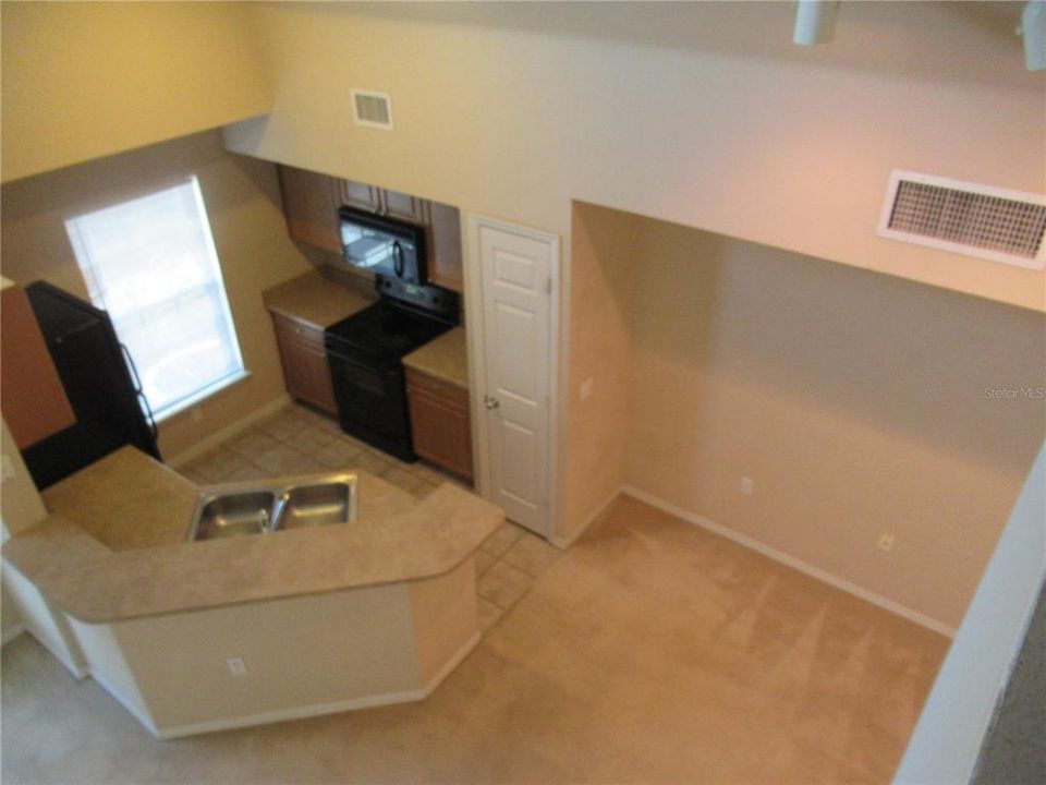 待售: $240,000 (2 贝兹, 2 浴室, 1316 平方英尺)