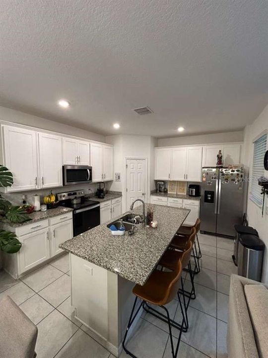 待售: $425,000 (3 贝兹, 2 浴室, 2291 平方英尺)