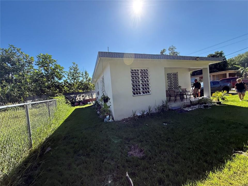 待售: $180,000 (2 贝兹, 2 浴室, 1000 平方英尺)