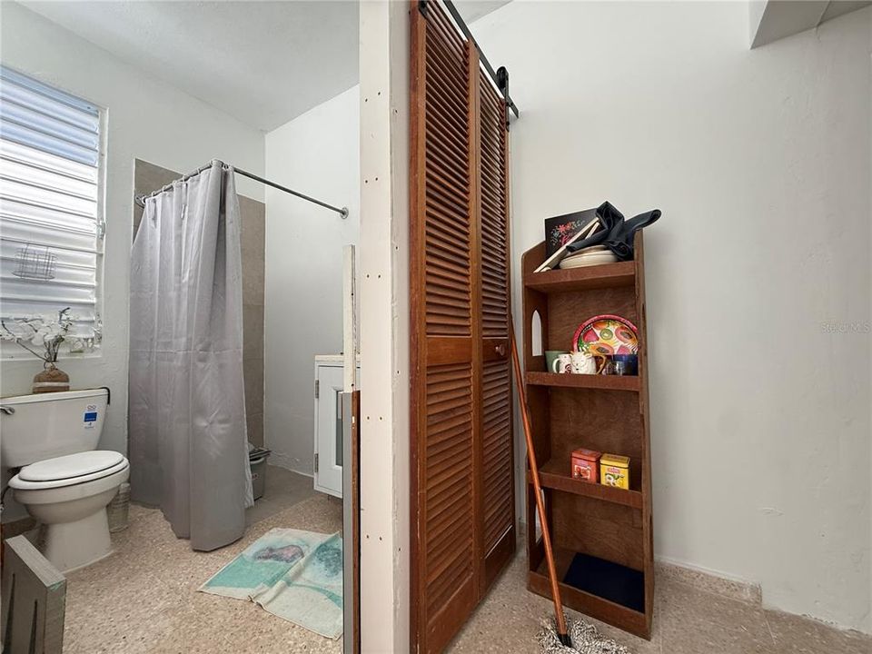 待售: $180,000 (2 贝兹, 2 浴室, 1000 平方英尺)