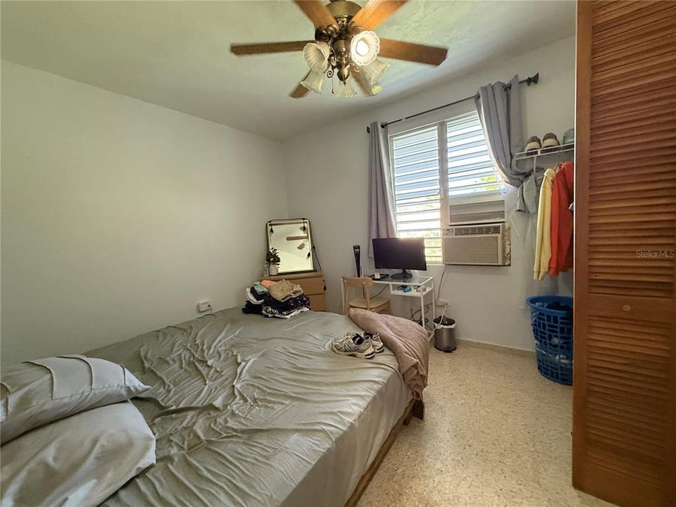 待售: $180,000 (2 贝兹, 2 浴室, 1000 平方英尺)