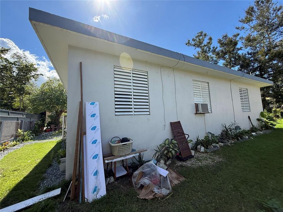 待售: $180,000 (2 贝兹, 2 浴室, 1000 平方英尺)