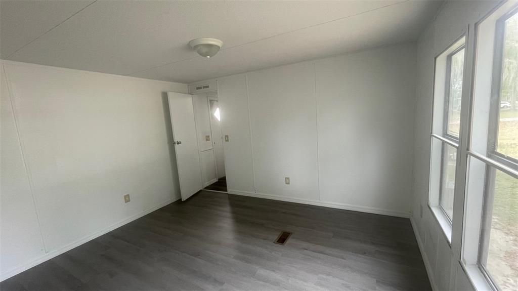 出租: $1,195 (2 贝兹, 2 浴室, 952 平方英尺)