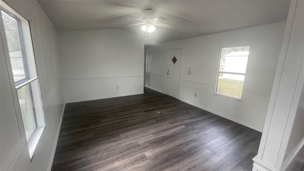 出租: $1,195 (2 贝兹, 2 浴室, 952 平方英尺)