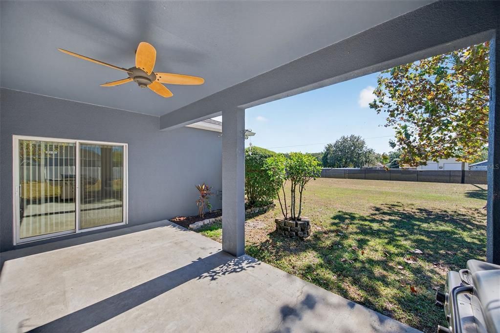 En Venta: $650,000 (4 camas, 3 baños, 2450 Pies cuadrados)