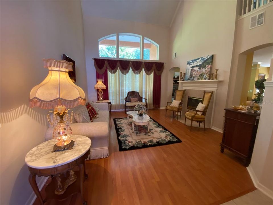 En Venta: $805,000 (4 camas, 4 baños, 3141 Pies cuadrados)